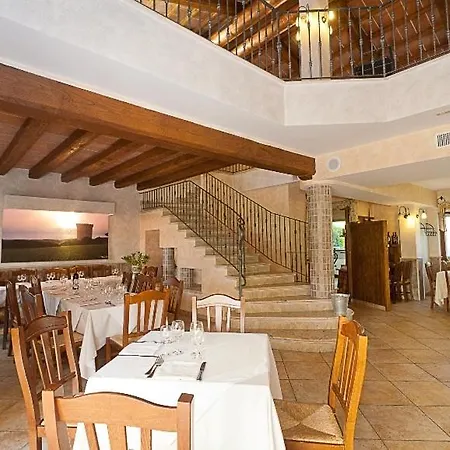 مزرعة للإقامة Corte In Fiore أرديا